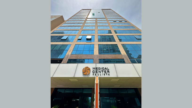 Ética e empatia: Milton Seigi Hayashi explica como o cirurgião deve orientar o paciente para escolhas seguras e conscientes.