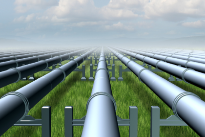 A presença brasileira em Nova Deli durante a conferência sobre o gasoduto Rússia-Índia evidencia o protagonismo técnico do país em debates estratégicos globais, com a participação de Paulo Roberto Gomes Fernandes.