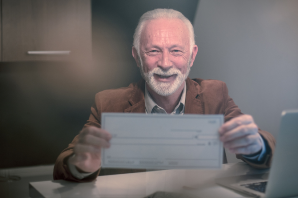 Conheça os principais direitos dos aposentados garantidos pela Constituição e como o Sindnapi - Sindicato Nacional dos Aposentados, Pensionistas e Idosos atua na defesa e orientação dos segurados.